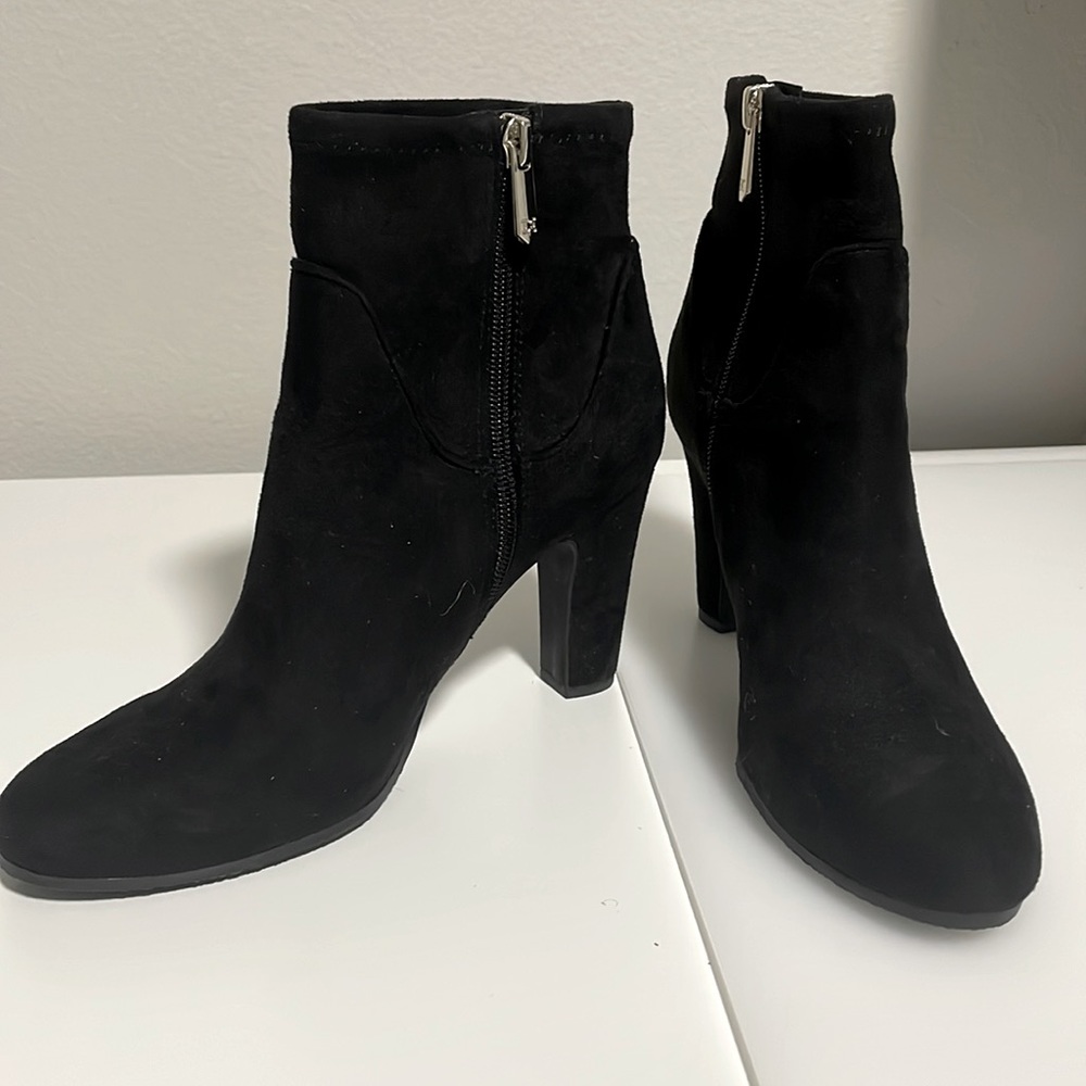 BNWT Sam Edelman ancle boots. Make an offer!!